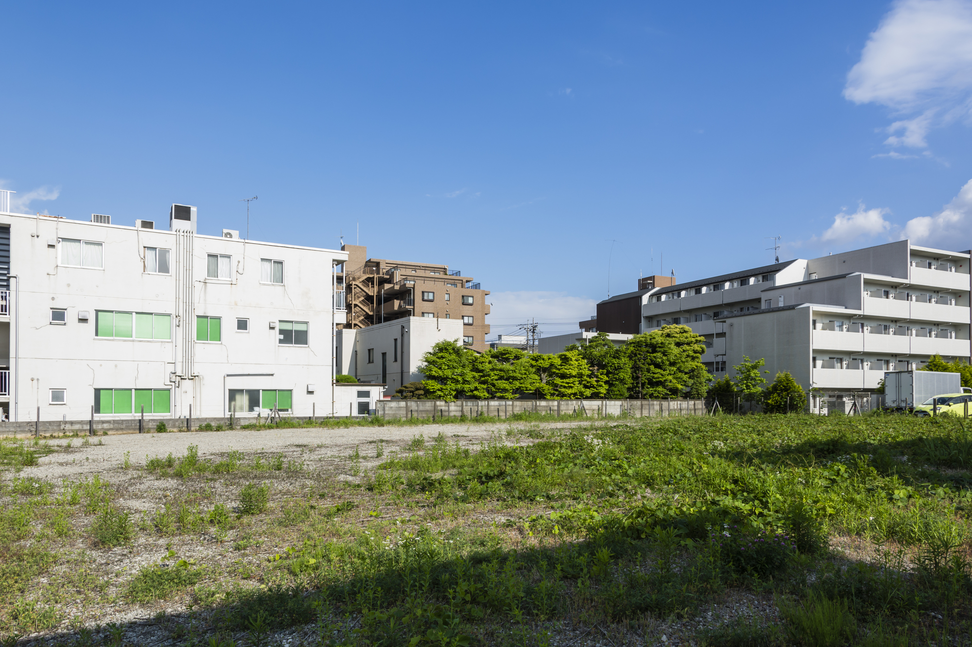 相続した土地が売れない場合の対処法！市場価格や境界問題を解決してスムーズに売却する方法を解説！